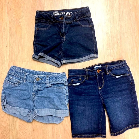 EUC Kids Size 8 Short Lot - Picture 1 of 1